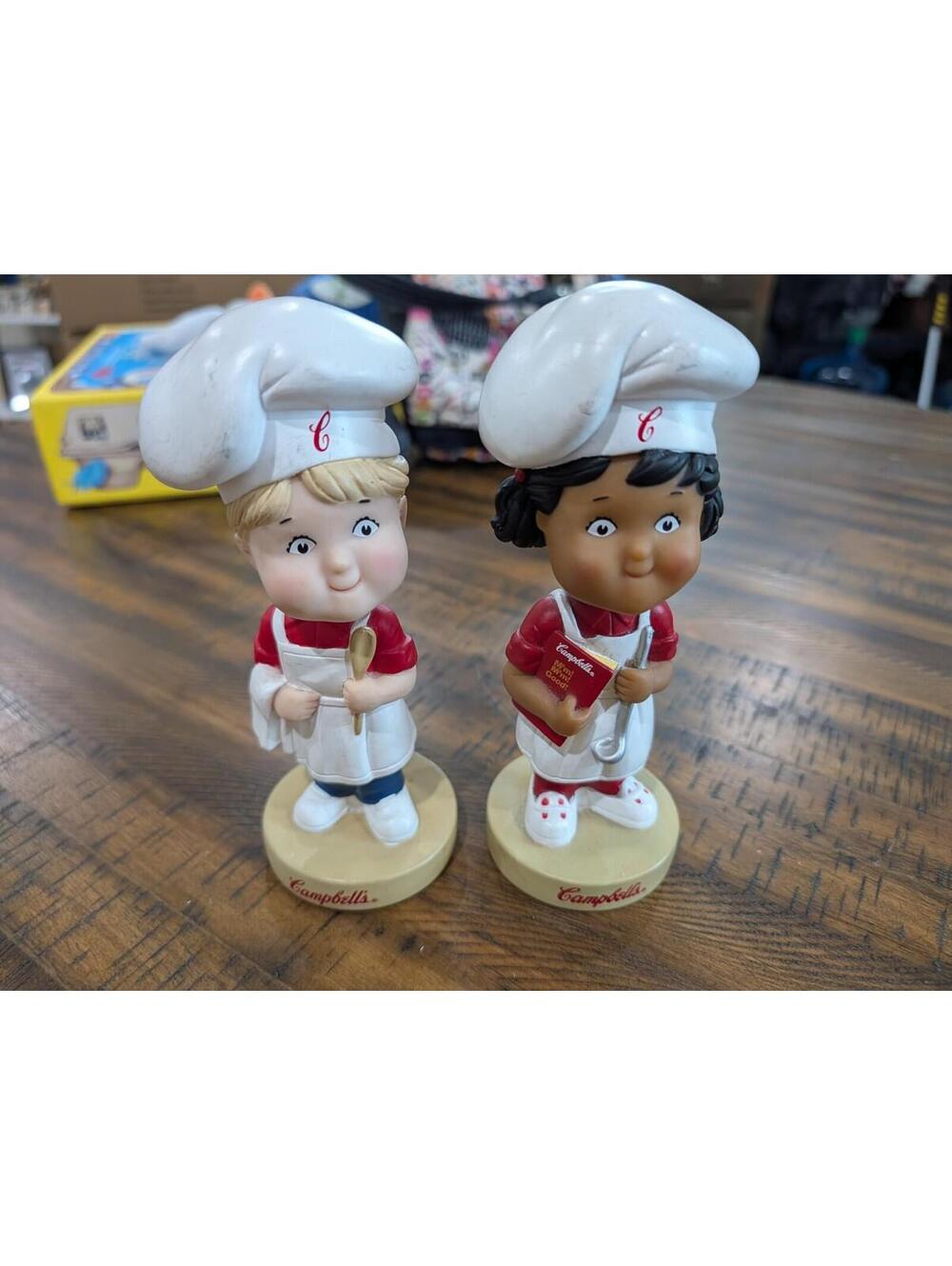 2002 CAMPBELLS SOUP BOY & GIRL KITCHEN CHEF 7" BOBBLEHEADS VERY GOOD COND
